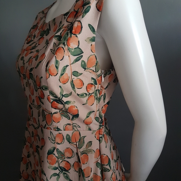 🍊Fruit Print Back Cutout Dress🍊 - Picture 7 of 10